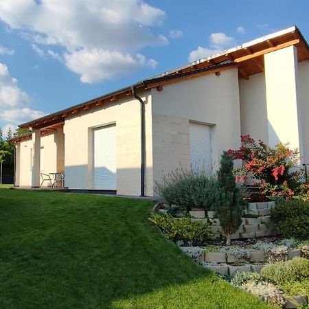 דירות דיוסד White Column House מראה חיצוני תמונה