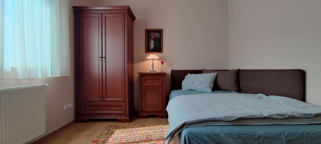 דירות דיוסד White Column House מראה חיצוני תמונה