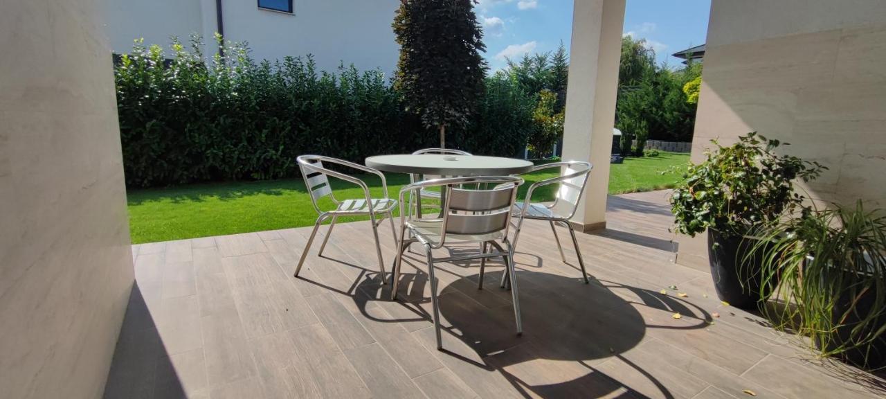 דירות דיוסד White Column House מראה חיצוני תמונה