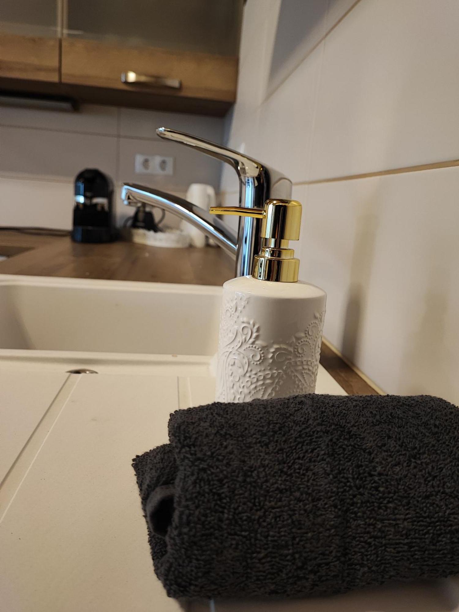 דירות דיוסד White Column House מראה חיצוני תמונה