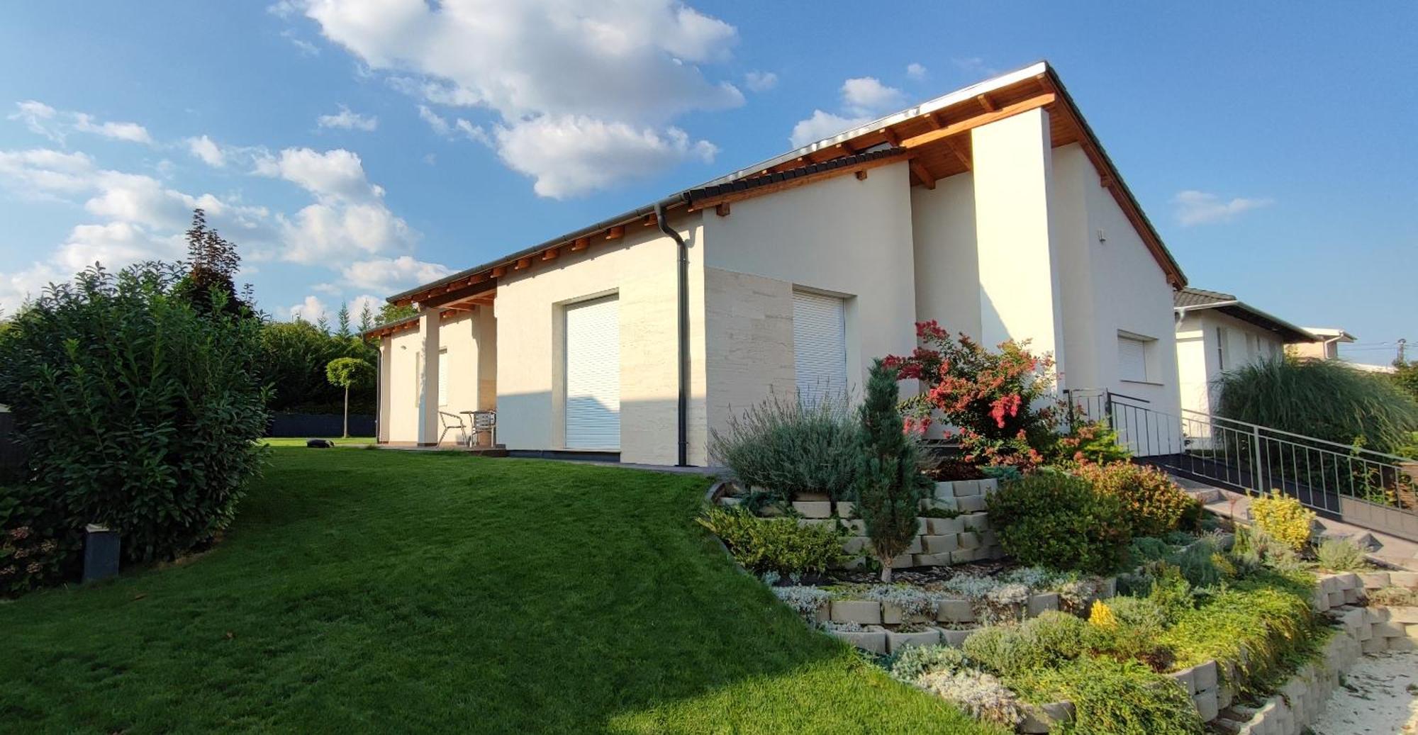 דירות דיוסד White Column House מראה חיצוני תמונה